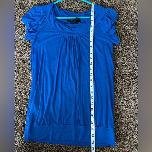 EUC BCBG Short Sleeve Top - Picture 7 of 7